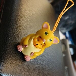 Disney Peek-a-Pooh Animal Figure Series 8 "Baby Bush Pooh" Vintage Winnie Pooh